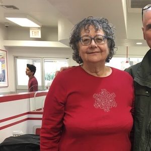 Meet your Posher, Jeanne